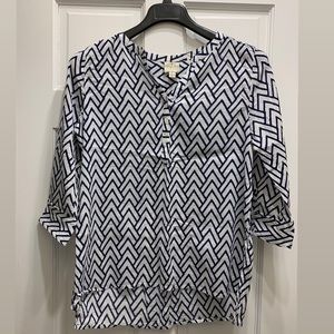 Patterned chevron blouse